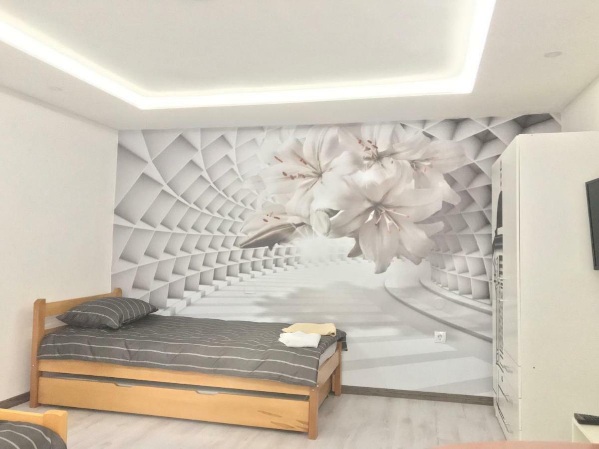 apartman Lilium Apartment Sarajevo Bagian luar foto