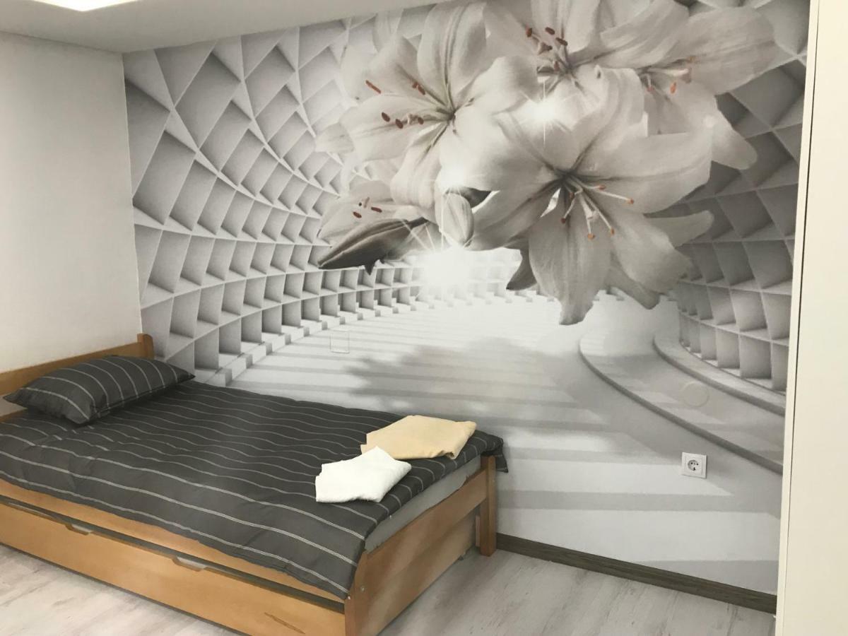 apartman Lilium Apartment Sarajevo Bagian luar foto