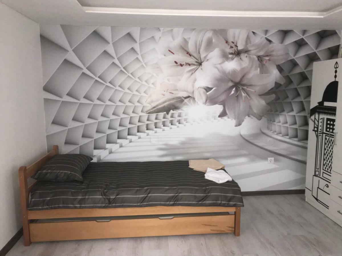 apartman Lilium Apartment Sarajevo Bagian luar foto