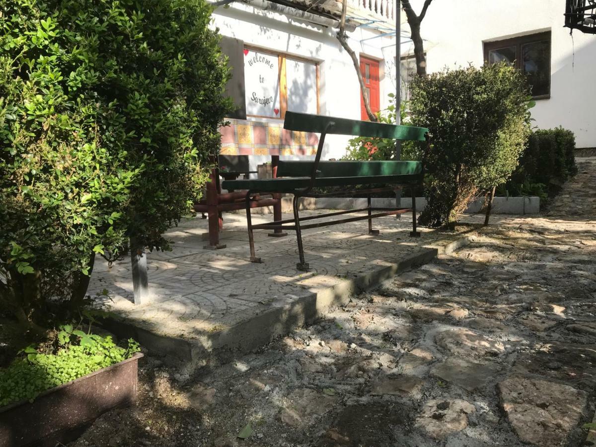 apartman Lilium Apartment Sarajevo Bagian luar foto